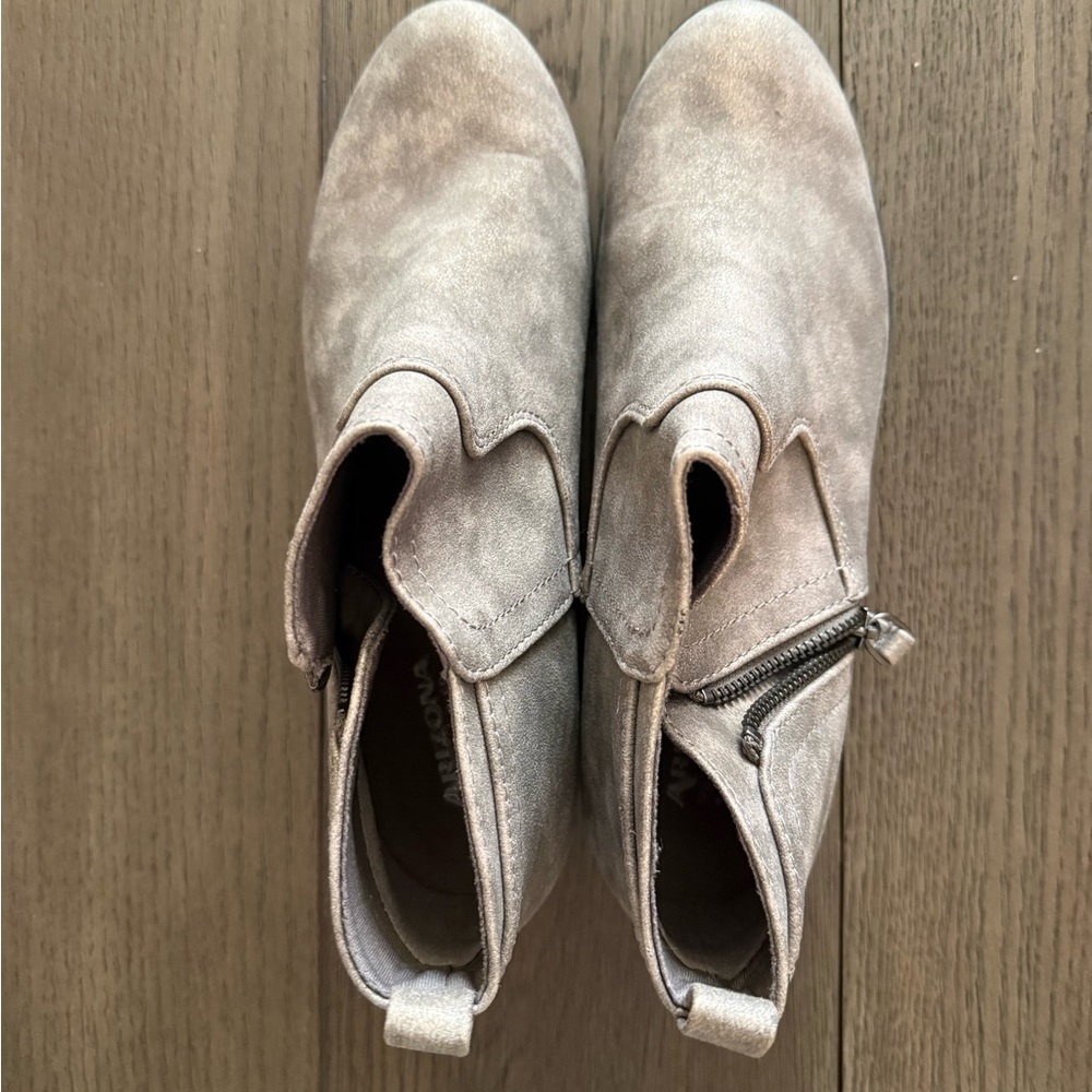 Gray Ankle Boots with Side Zipper